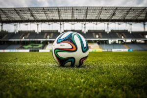 サッカーでACL断裂を予防するためのつま先と重心のコツは？