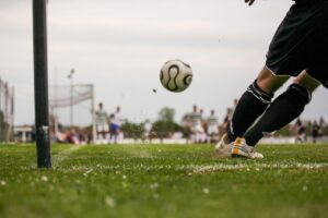 サッカーのACL断裂を予防するために試合前日に何をするべきか？